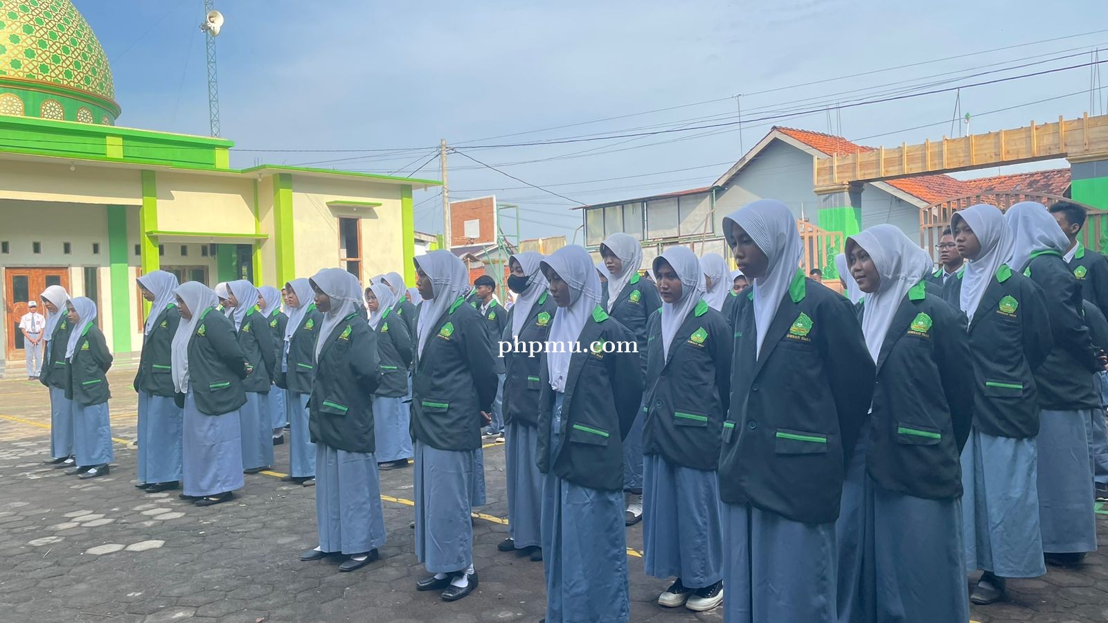 PENERJUNAN SISWA PKL SMK BARDAN WASALAMAN