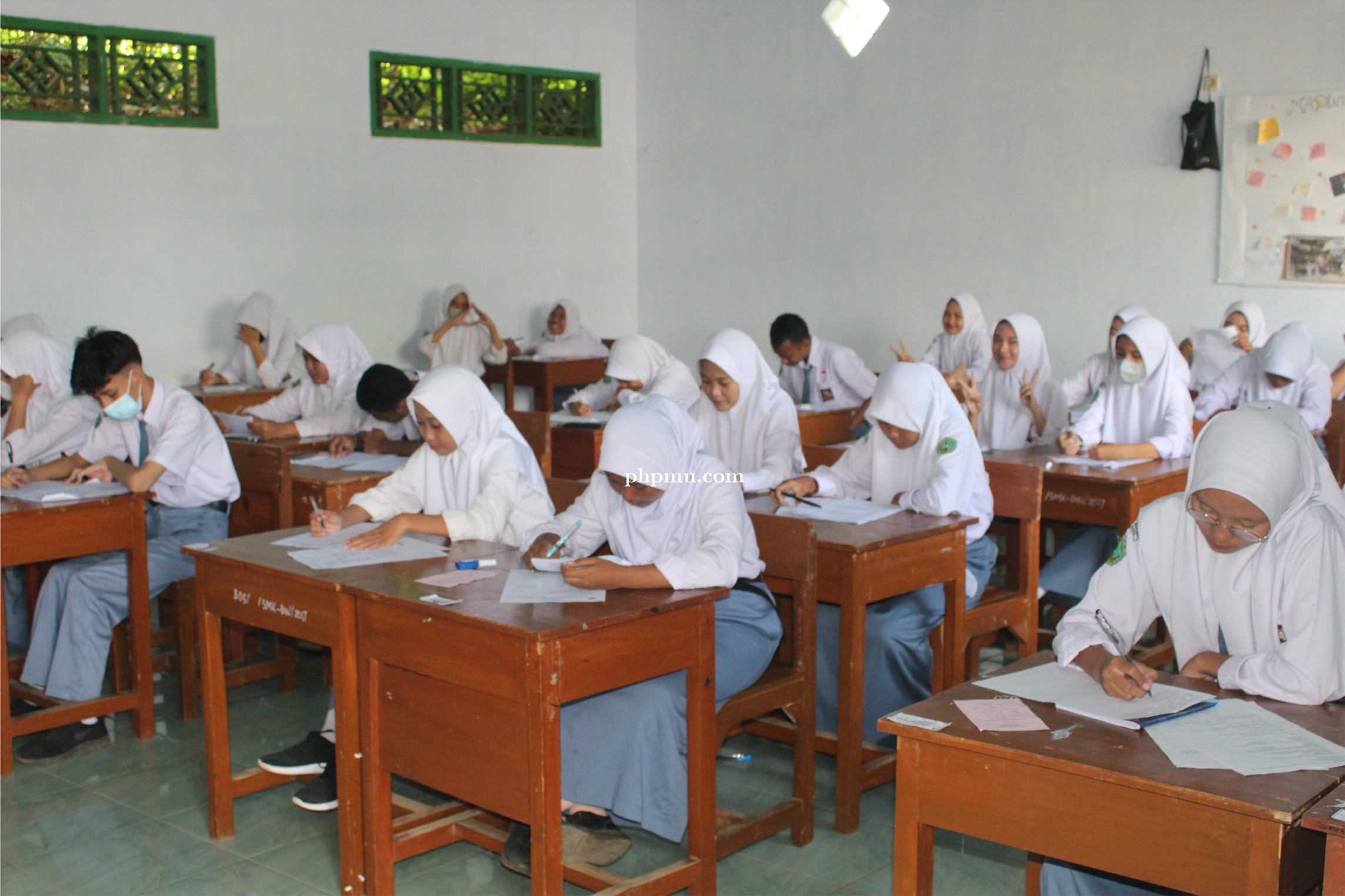 SMK Bardan Wasalaman Fokus melaksanakan PAS (Penilaian Akhir Semester)